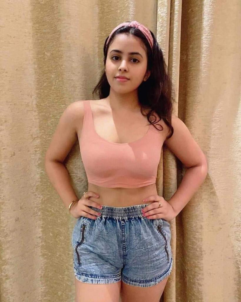Exclusive Premium Escorts Profile in Mathura – Elegant Lifestyle Portrait